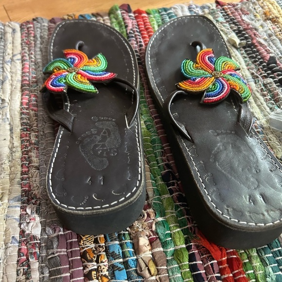 Vibrant Beaded Women's Sandals 9 - Picture 11 of 16